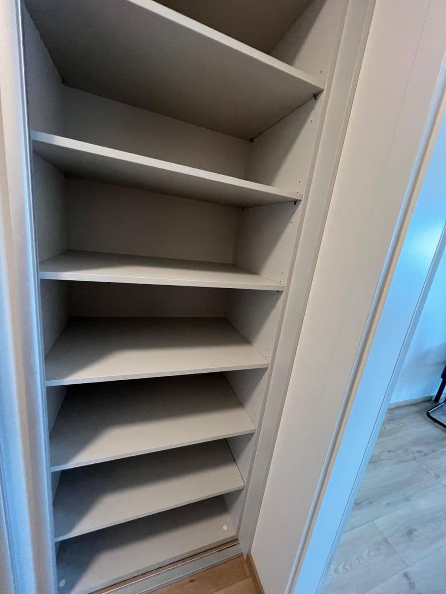 Pronájem bytu 1+kk 38 m², Olgy Havlové, Praha, Praha Pronájem bytu 1+kk 38 m², Olgy Havlové, Praha, Praha