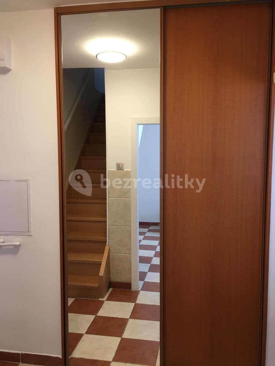 Pronájem bytu 3+1 78 m², náměstí Sítná, Kladno, Středočeský kraj Pronájem bytu 3+1 78 m², náměstí Sítná, Kladno, Středočeský kraj