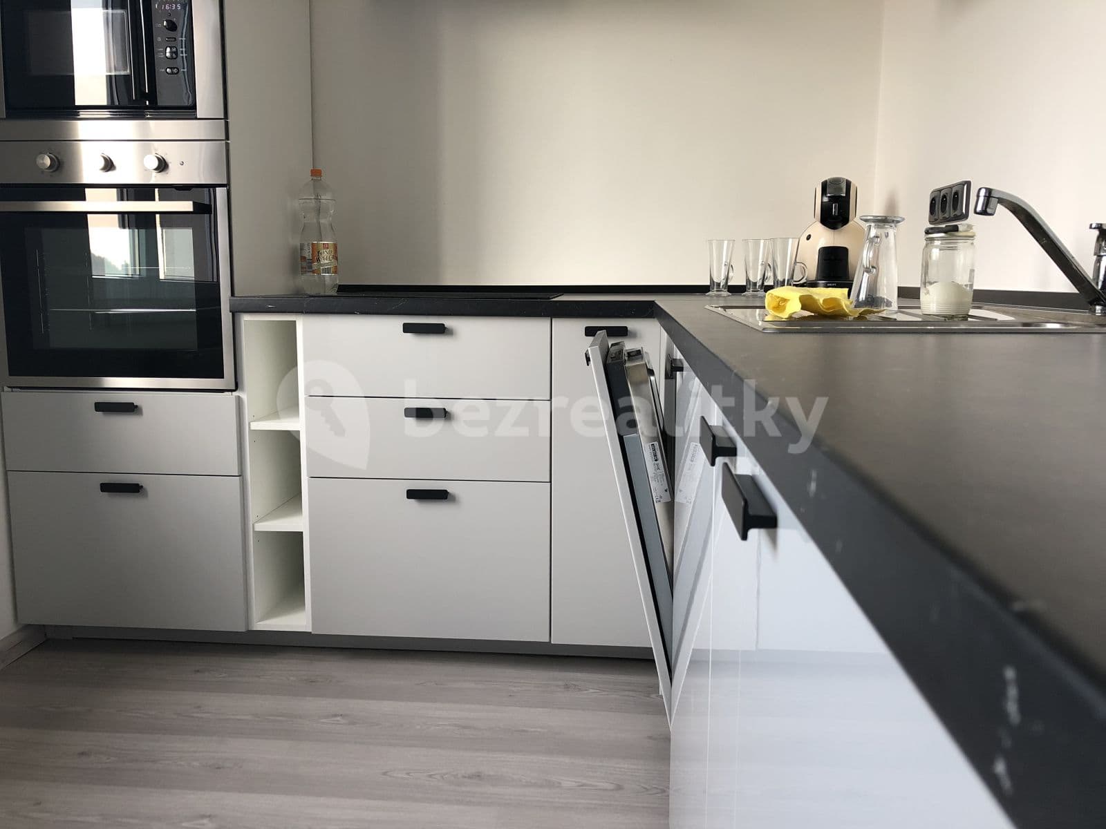 Pronájem bytu 2+1 53 m², Marie Majerové, Ostrava, Moravskoslezský kraj Pronájem bytu 2+1 53 m², Marie Majerové, Ostrava, Moravskoslezský kraj