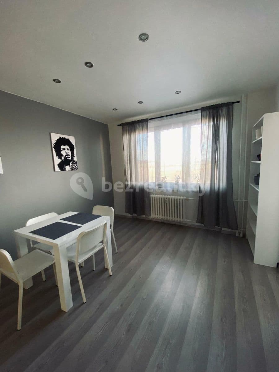 Pronájem bytu 2+1 53 m², Marie Majerové, Ostrava, Moravskoslezský kraj Pronájem bytu 2+1 53 m², Marie Majerové, Ostrava, Moravskoslezský kraj