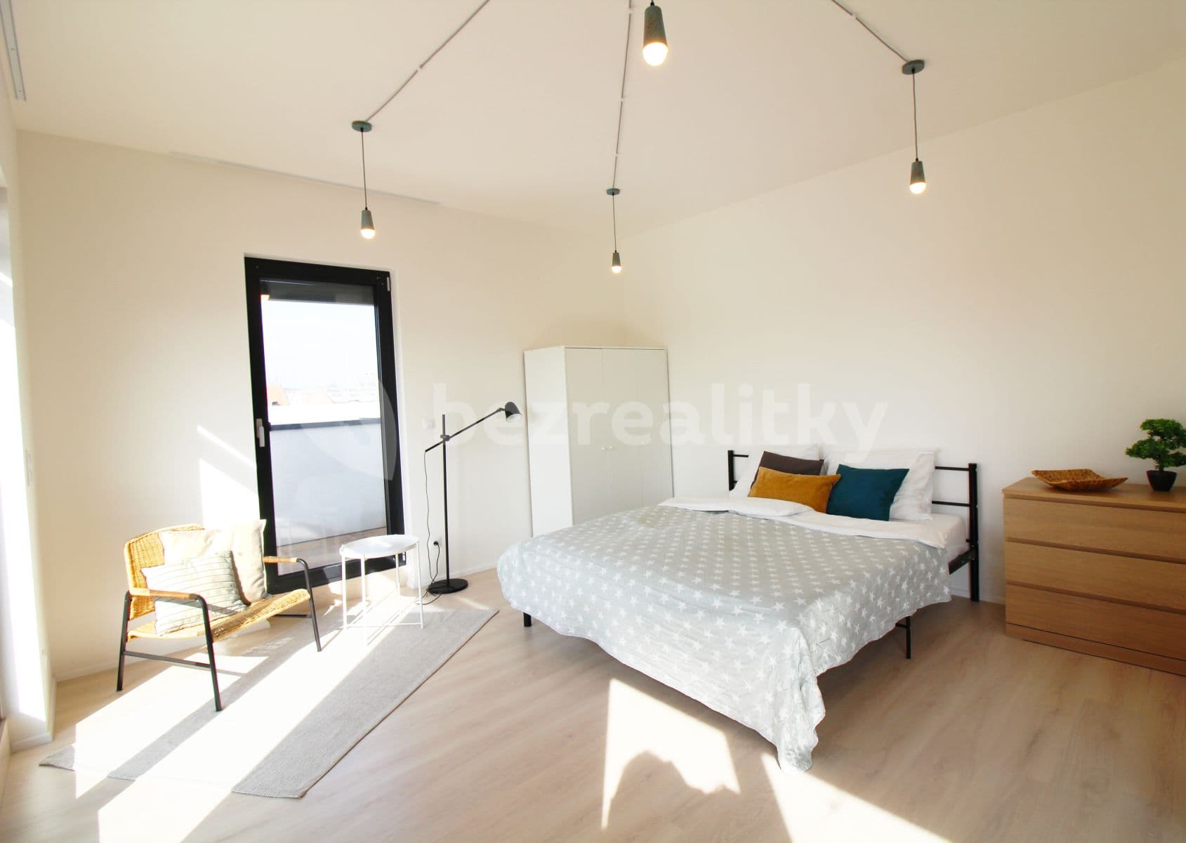 Pronájem bytu 1+kk 37 m², Jeronýmova, Brno, Jihomoravský kraj Pronájem bytu 1+kk 37 m², Jeronýmova, Brno, Jihomoravský kraj