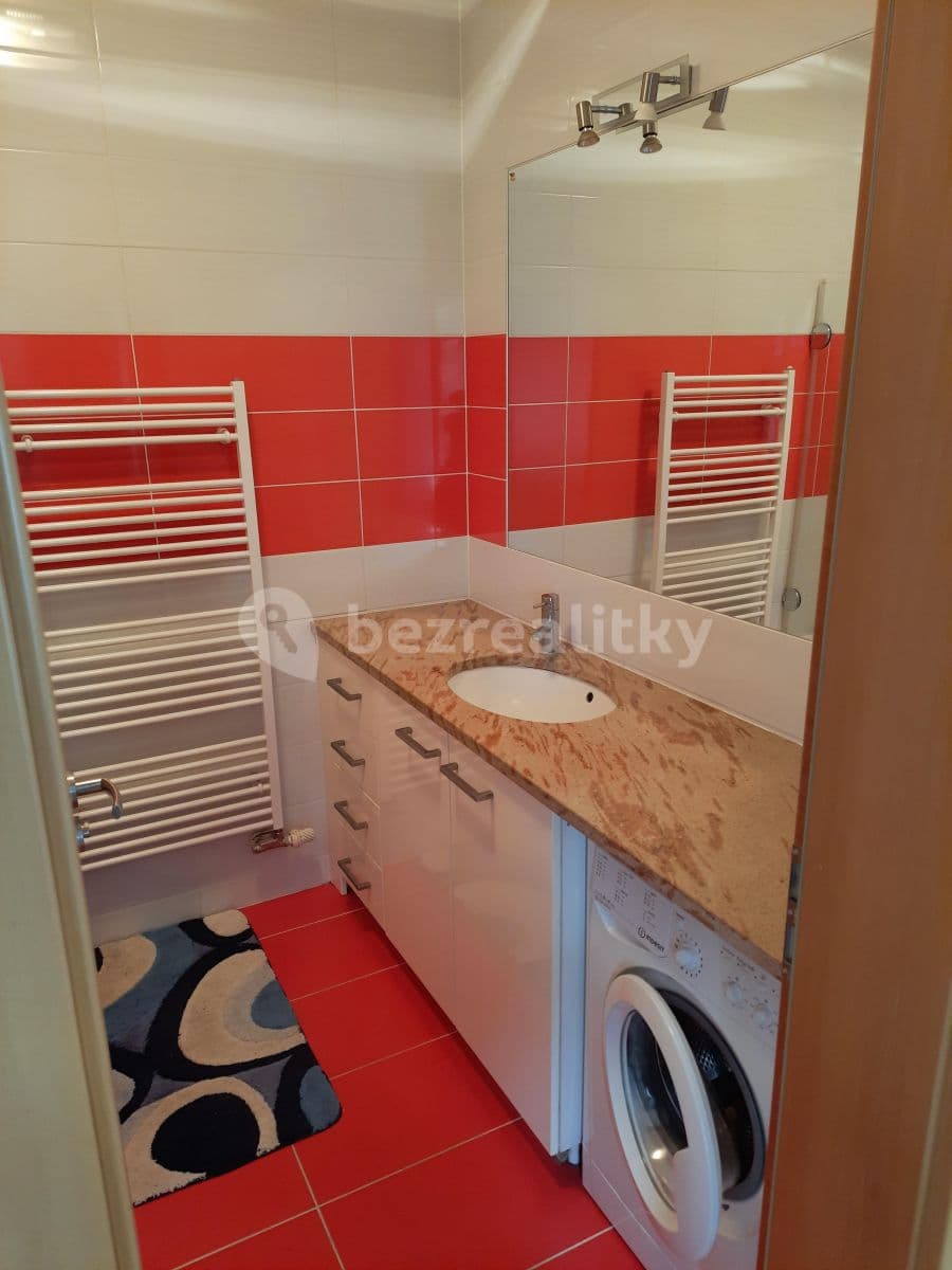 Pronájem bytu 3+kk 80 m², Družstevní, Plzeň, Plzeňský kraj Pronájem bytu 3+kk 80 m², Družstevní, Plzeň, Plzeňský kraj