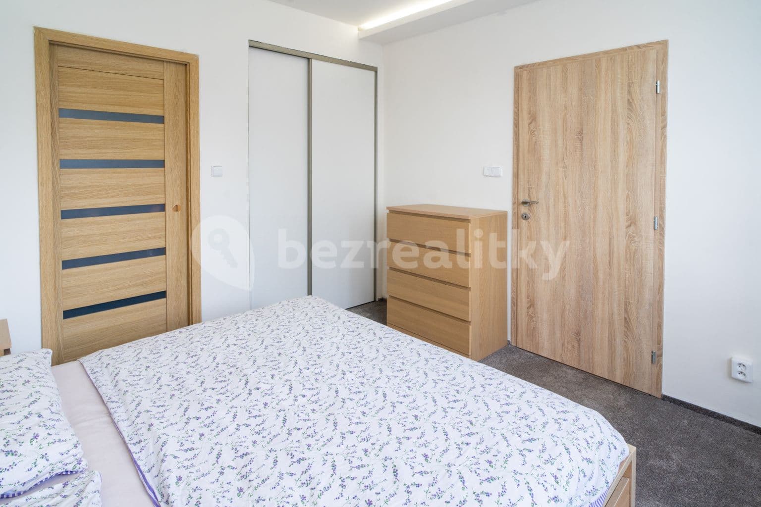 Pronájem bytu 2+1 54 m², Na Větrníku, Praha, Praha Pronájem bytu 2+1 54 m², Na Větrníku, Praha, Praha