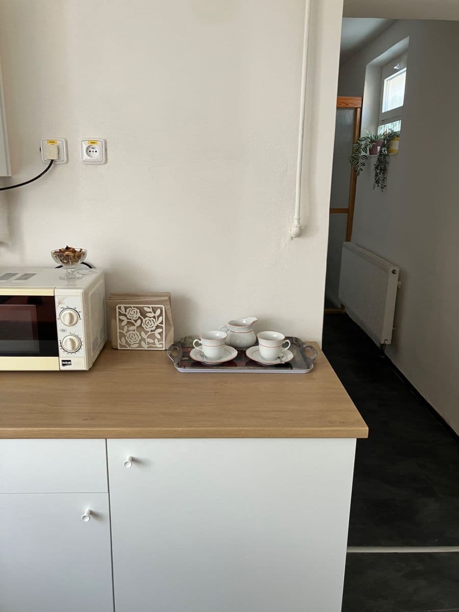 Pronájem bytu 2+1 45 m², Jamborova, Brno, Jihomoravský kraj Pronájem bytu 2+1 45 m², Jamborova, Brno, Jihomoravský kraj