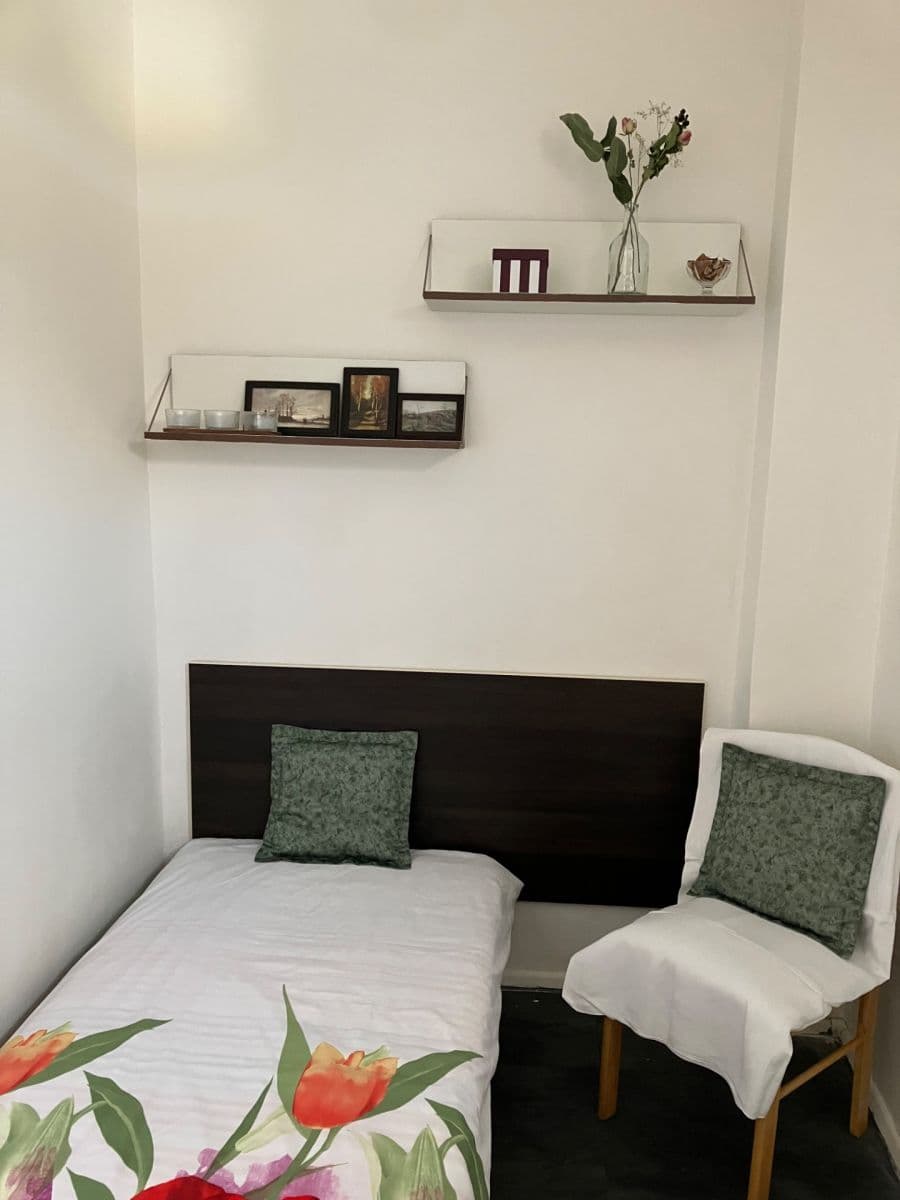 Pronájem bytu 2+1 45 m², Jamborova, Brno, Jihomoravský kraj Pronájem bytu 2+1 45 m², Jamborova, Brno, Jihomoravský kraj