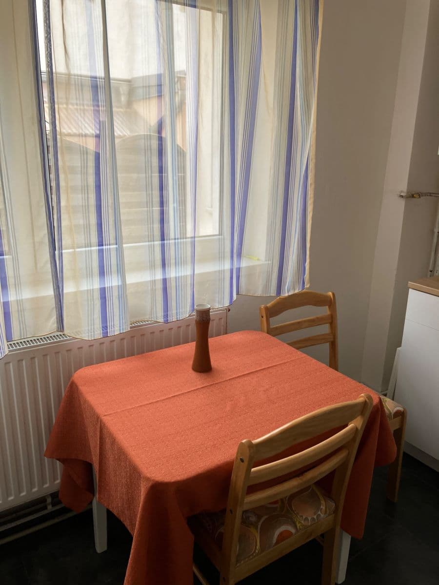 Pronájem bytu 2+1 45 m², Jamborova, Brno, Jihomoravský kraj Pronájem bytu 2+1 45 m², Jamborova, Brno, Jihomoravský kraj