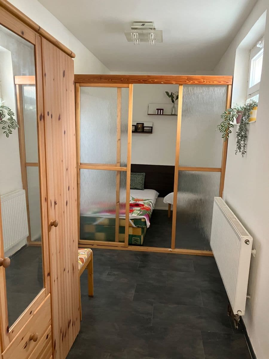 Pronájem bytu 2+1 45 m², Jamborova, Brno, Jihomoravský kraj Pronájem bytu 2+1 45 m², Jamborova, Brno, Jihomoravský kraj