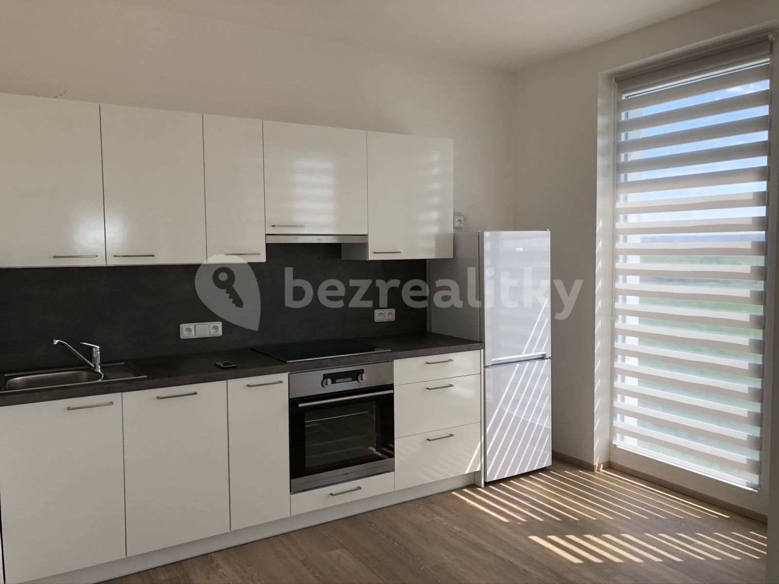Pronájem bytu 1+kk 54 m², Honzíkova, Praha, Praha Pronájem bytu 1+kk 54 m², Honzíkova, Praha, Praha