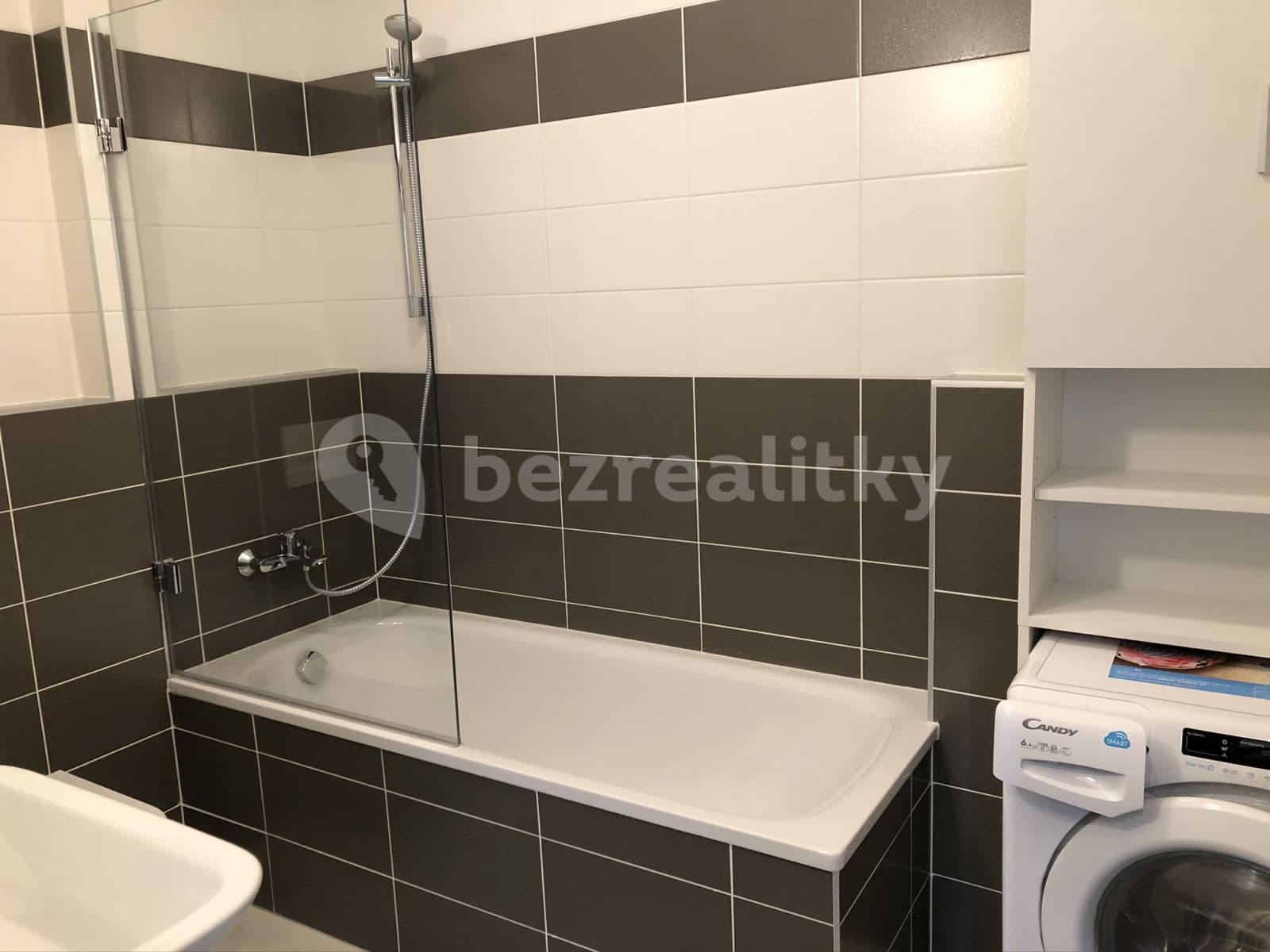 Pronájem bytu 1+kk 54 m², Honzíkova, Praha, Praha Pronájem bytu 1+kk 54 m², Honzíkova, Praha, Praha