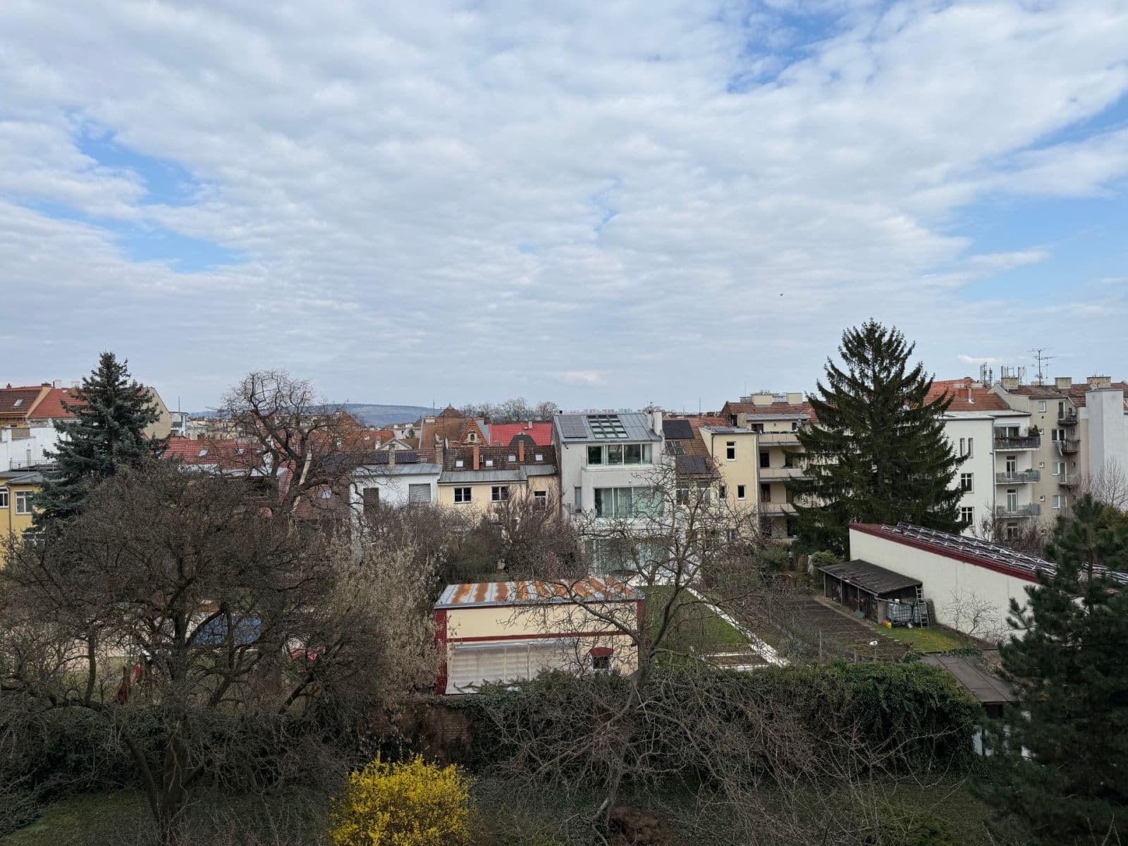 Pronájem bytu 2+1 65 m², Jana Uhra, Brno, Jihomoravský kraj Pronájem bytu 2+1 65 m², Jana Uhra, Brno, Jihomoravský kraj