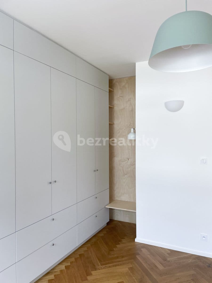 Pronájem bytu 2+1 70 m², Kladenská, Praha, Praha Pronájem bytu 2+1 70 m², Kladenská, Praha, Praha