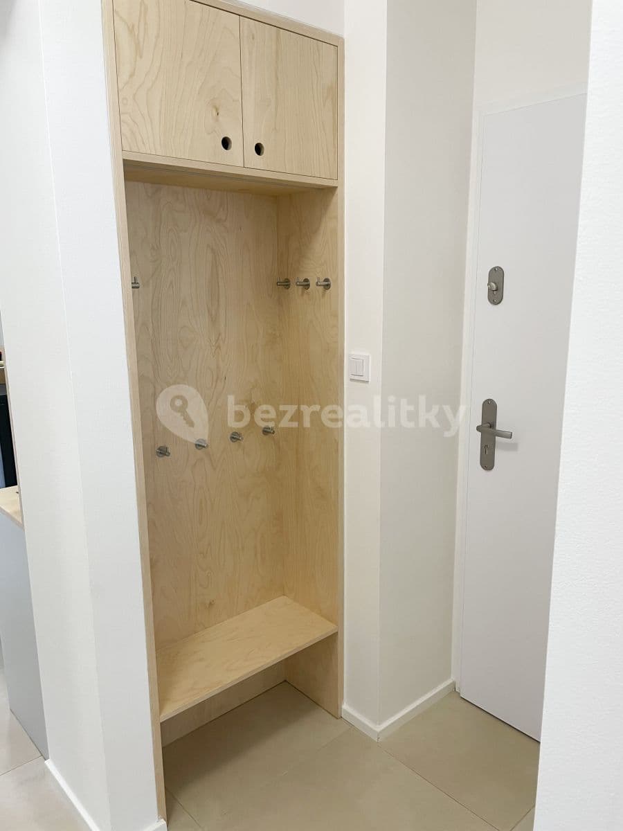 Pronájem bytu 2+1 70 m², Kladenská, Praha, Praha Pronájem bytu 2+1 70 m², Kladenská, Praha, Praha