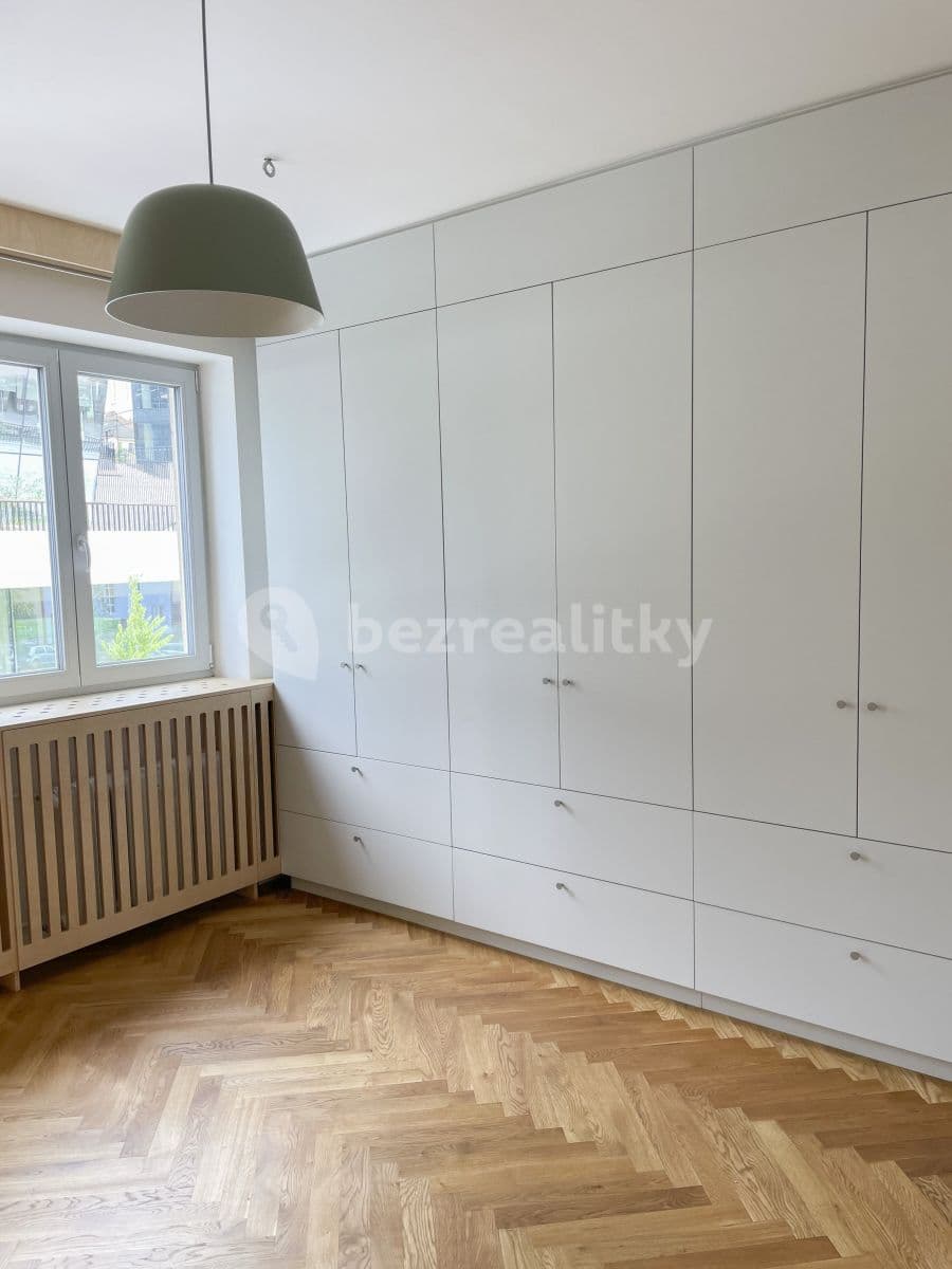 Pronájem bytu 2+1 70 m², Kladenská, Praha, Praha Pronájem bytu 2+1 70 m², Kladenská, Praha, Praha