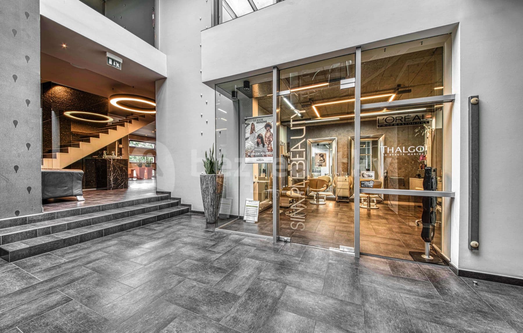 Pronájem nebytového prostoru 32 m², K sopce, Praha, Praha Pronájem nebytového prostoru 32 m², K sopce, Praha, Praha