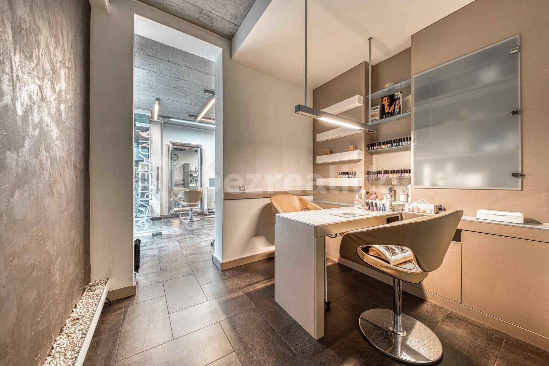 Pronájem nebytového prostoru 32 m², K sopce, Praha, Praha Pronájem nebytového prostoru 32 m², K sopce, Praha, Praha