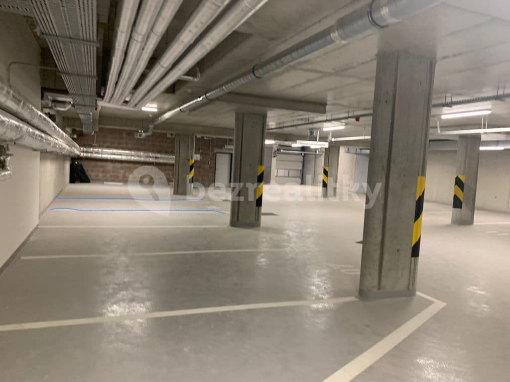 Pronájem garáže 13 m², Olgy Havlové, Praha, Praha Pronájem garáže 13 m², Olgy Havlové, Praha, Praha