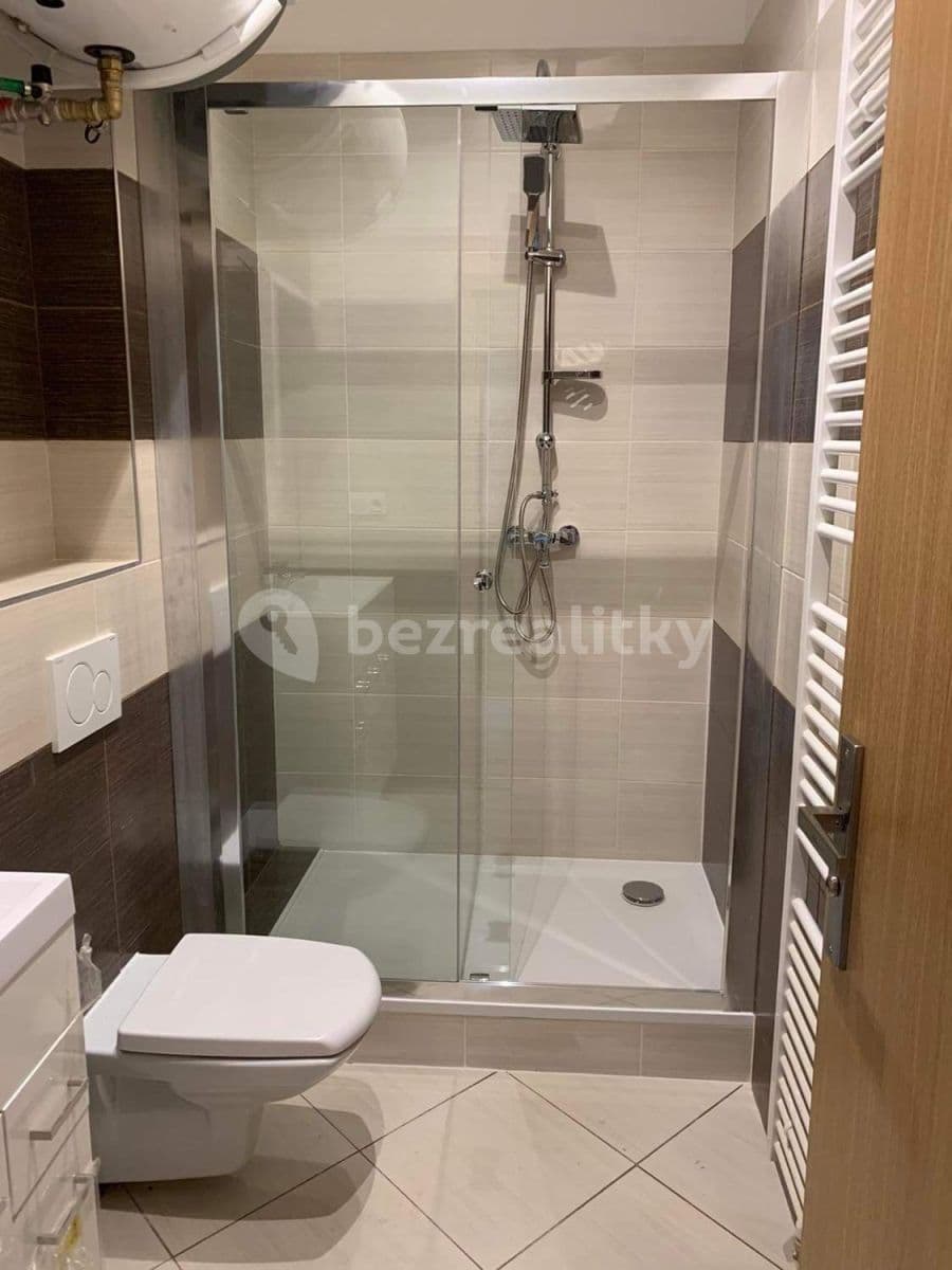 Pronájem bytu 2+kk 42 m², Vašatova, Kladno, Středočeský kraj Pronájem bytu 2+kk 42 m², Vašatova, Kladno, Středočeský kraj