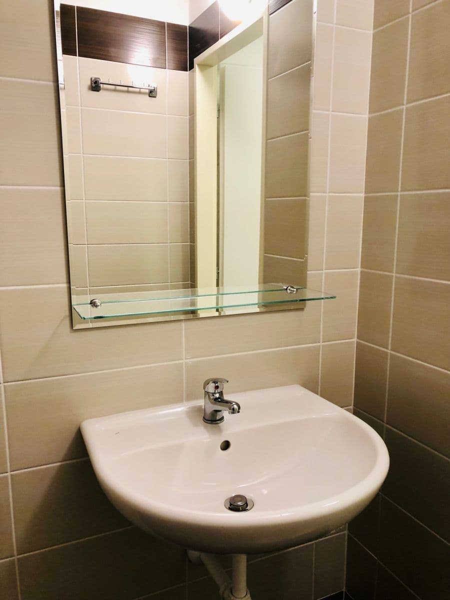 Pronájem bytu 1+kk 28 m², Kloboučnická, Praha, Praha Pronájem bytu 1+kk 28 m², Kloboučnická, Praha, Praha