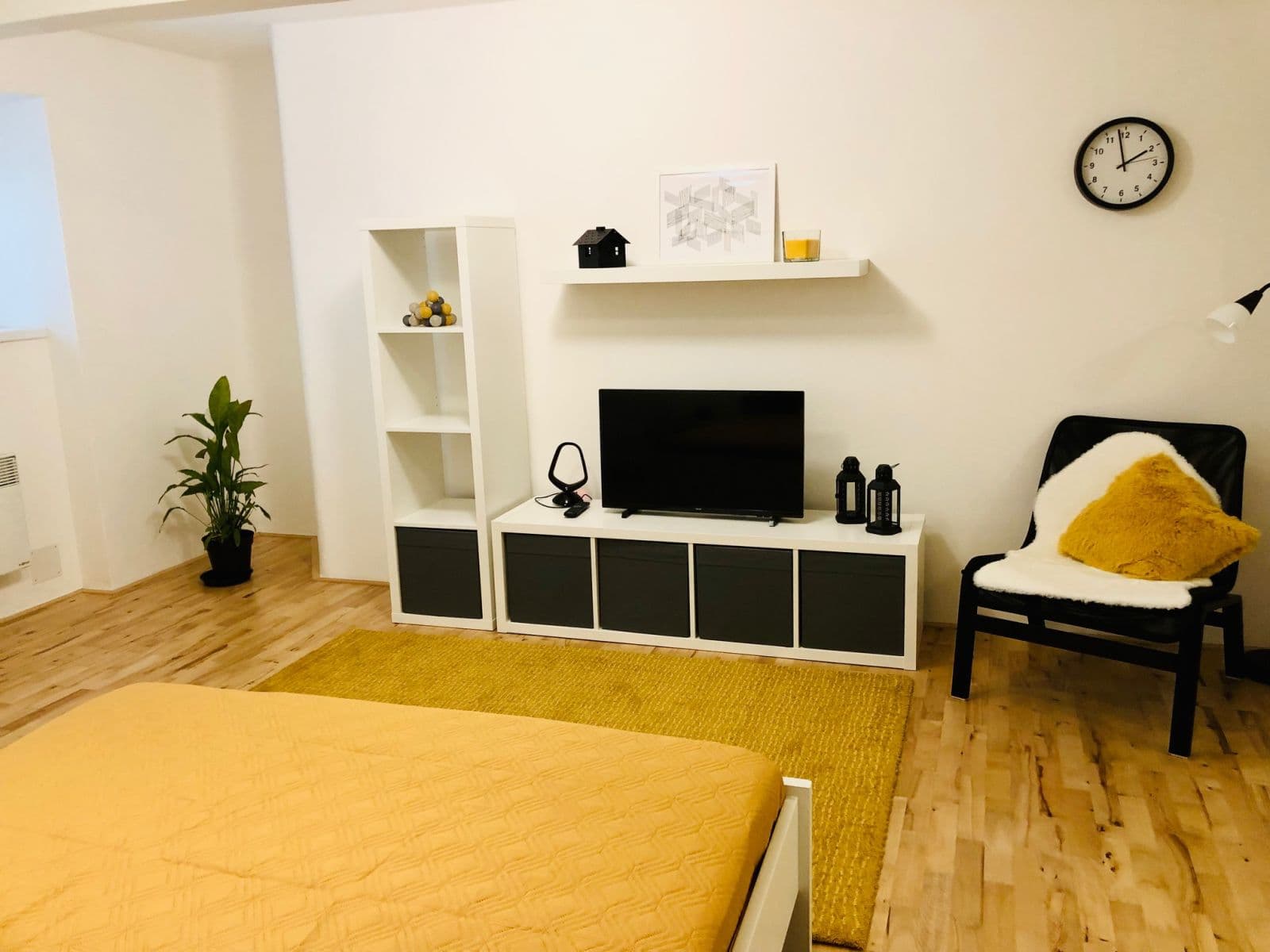 Pronájem bytu 1+kk 28 m², Kloboučnická, Praha, Praha Pronájem bytu 1+kk 28 m², Kloboučnická, Praha, Praha