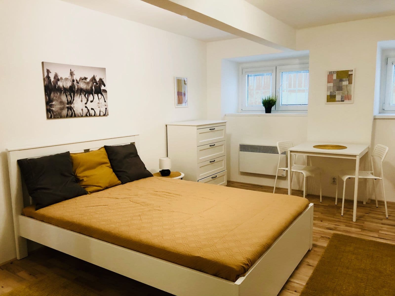 Pronájem bytu 1+kk 28 m², Kloboučnická, Praha, Praha Pronájem bytu 1+kk 28 m², Kloboučnická, Praha, Praha