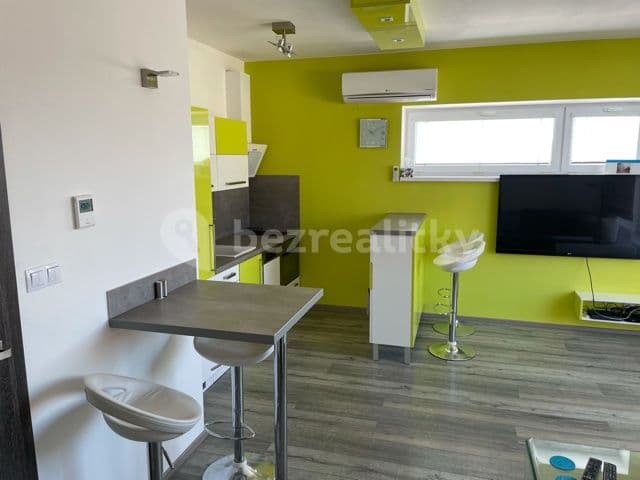 Pronájem bytu 2+kk 46 m², Hvozdecká, Brno, Jihomoravský kraj Pronájem bytu 2+kk 46 m², Hvozdecká, Brno, Jihomoravský kraj