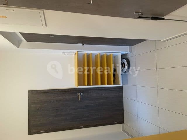 Pronájem bytu 2+kk 46 m², Hvozdecká, Brno, Jihomoravský kraj Pronájem bytu 2+kk 46 m², Hvozdecká, Brno, Jihomoravský kraj