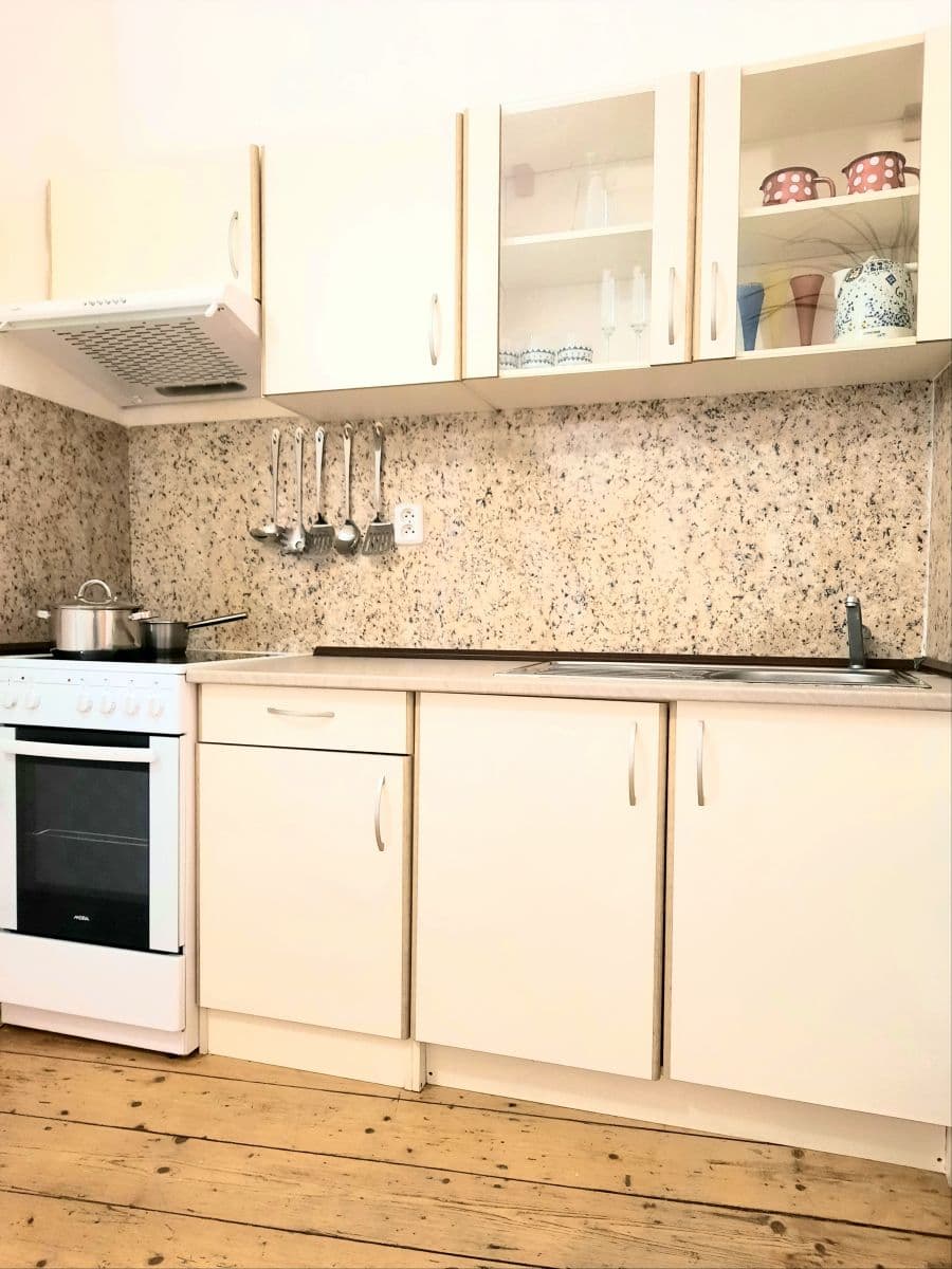 Pronájem bytu 2+1 40 m², Vlkova, Praha, Praha Pronájem bytu 2+1 40 m², Vlkova, Praha, Praha