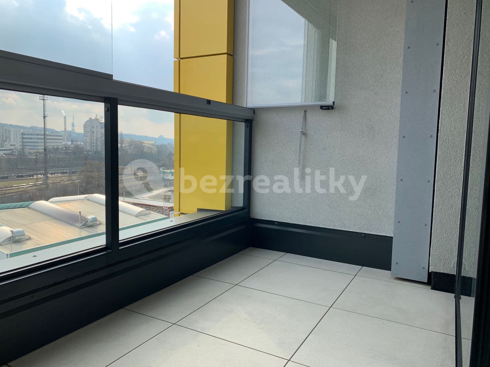 Pronájem bytu 1+kk 34 m², Kurta Konráda, Praha, Praha Pronájem bytu 1+kk 34 m², Kurta Konráda, Praha, Praha