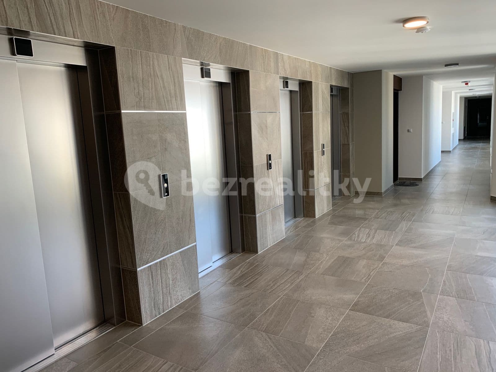 Pronájem bytu 1+kk 34 m², Kurta Konráda, Praha, Praha Pronájem bytu 1+kk 34 m², Kurta Konráda, Praha, Praha