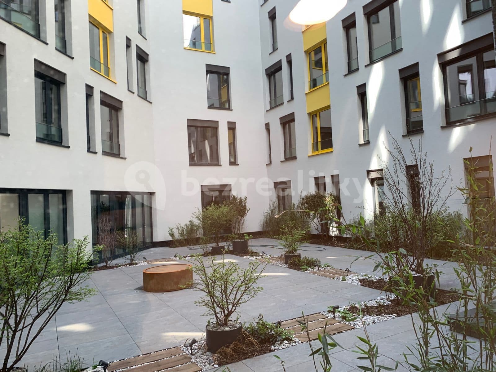 Pronájem bytu 1+kk 34 m², Kurta Konráda, Praha, Praha Pronájem bytu 1+kk 34 m², Kurta Konráda, Praha, Praha