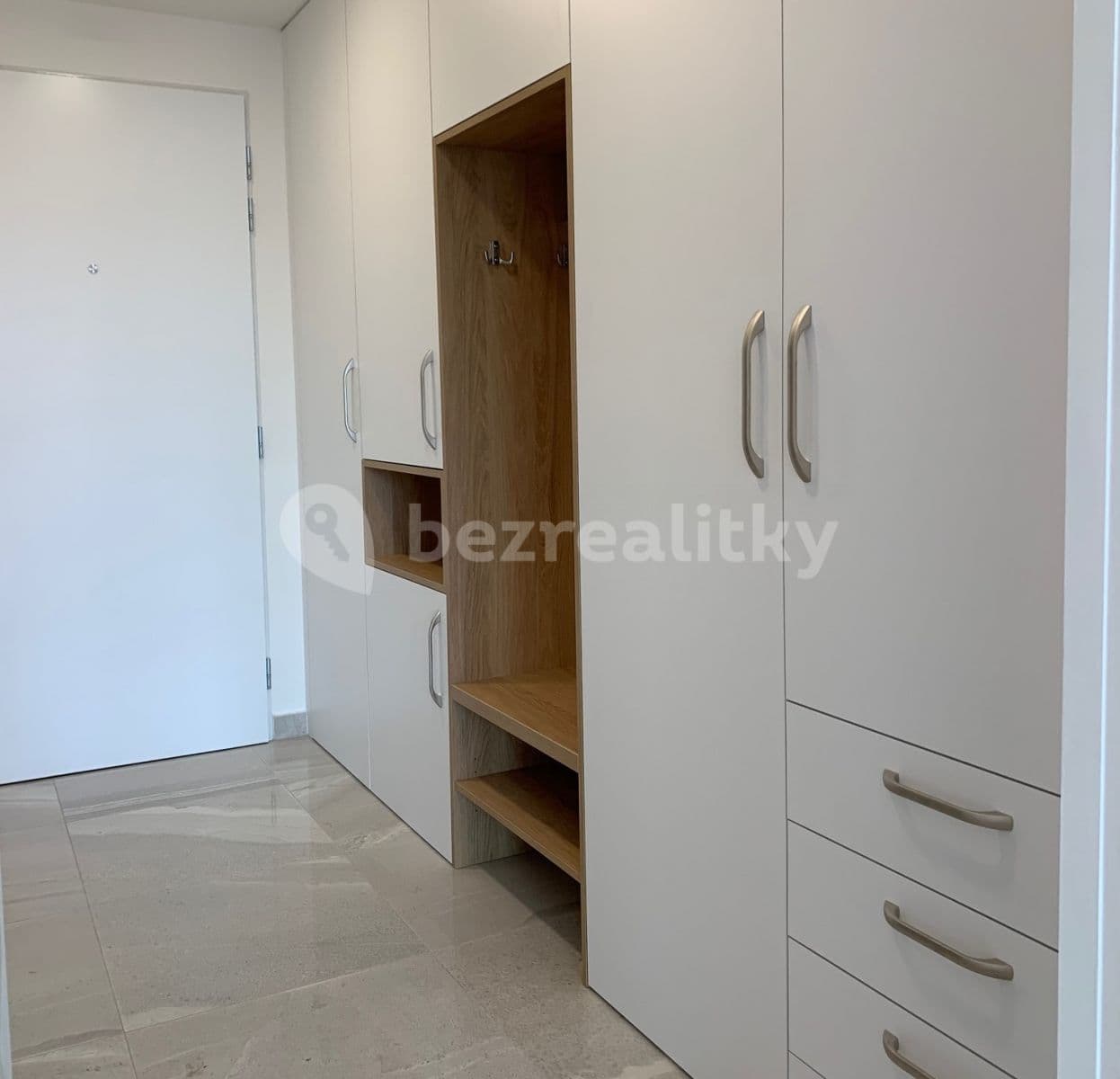 Pronájem bytu 1+kk 34 m², Kurta Konráda, Praha, Praha Pronájem bytu 1+kk 34 m², Kurta Konráda, Praha, Praha