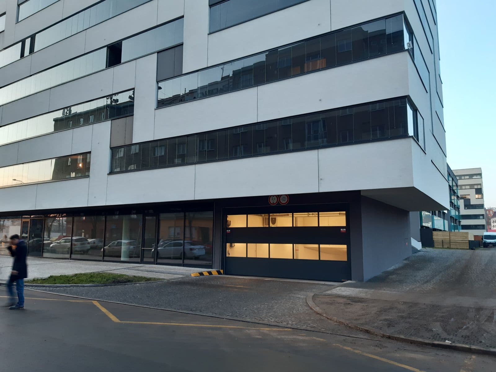 Pronájem garáže 15 m², U Průhonu, Praha, Praha Pronájem garáže 15 m², U Průhonu, Praha, Praha