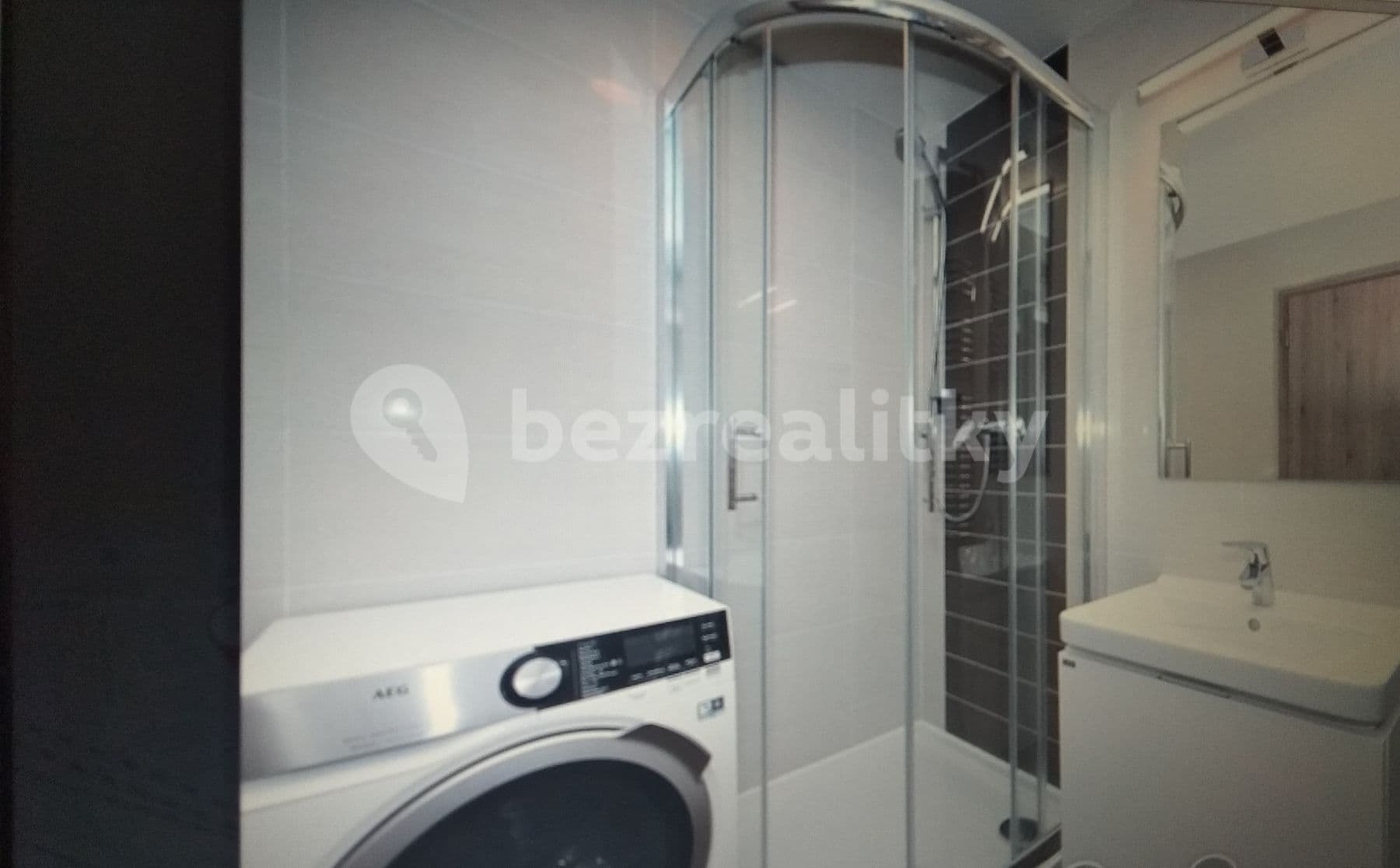 Pronájem bytu 1+kk 35 m², Petrohradská, Praha, Praha Pronájem bytu 1+kk 35 m², Petrohradská, Praha, Praha
