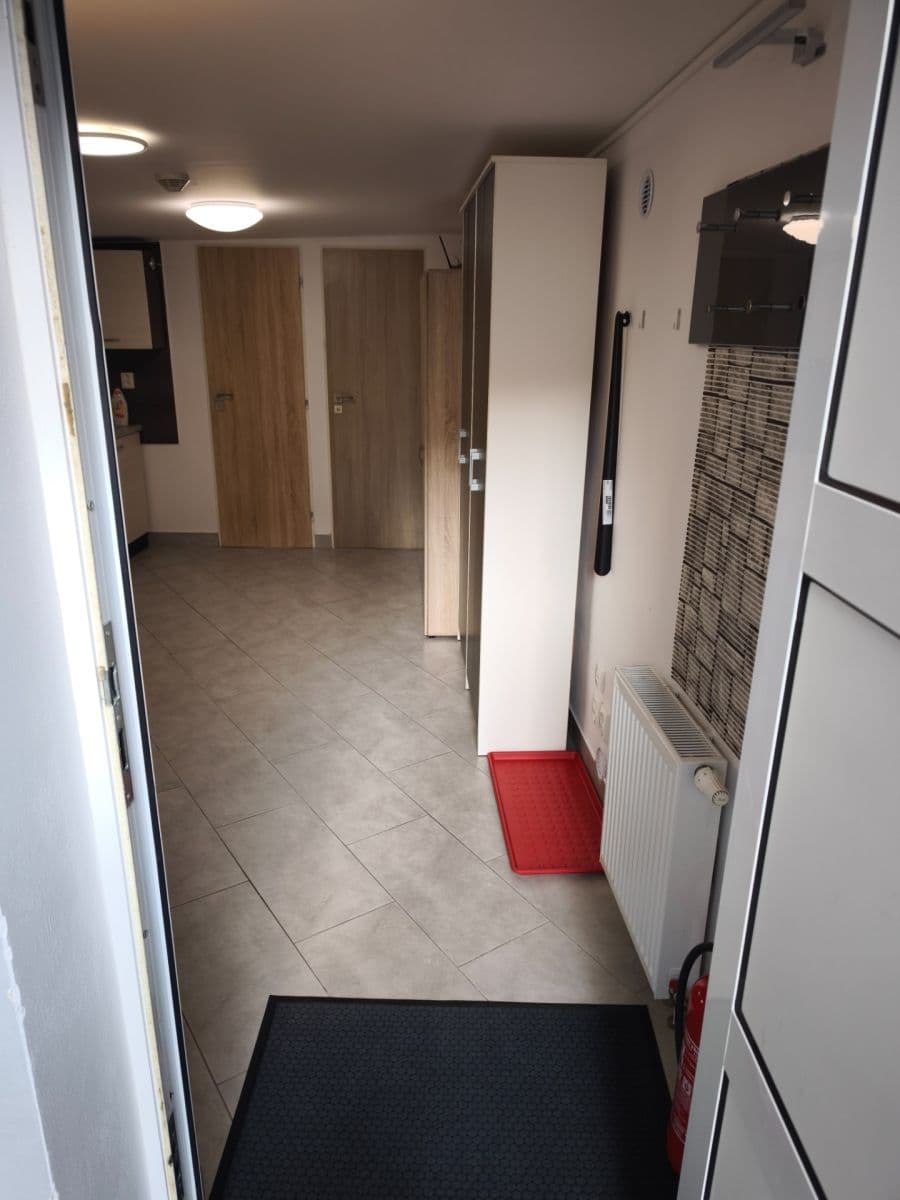 Pronájem bytu Garsoniéra 18 m², Velvarská, Horoměřice, Středočeský kraj Pronájem bytu Garsoniéra 18 m², Velvarská, Horoměřice, Středočeský kraj