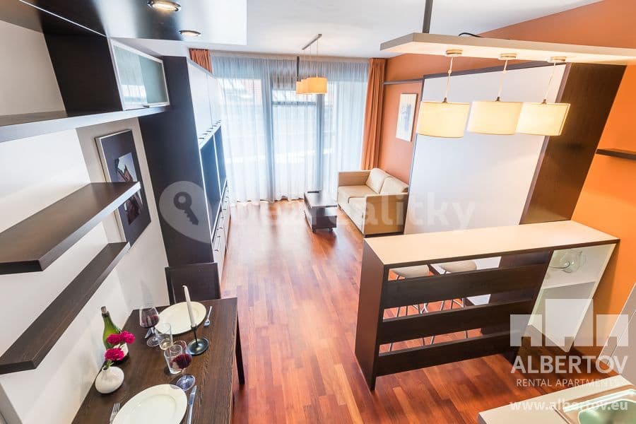 Pronájem bytu 1+kk 33 m², Horská, Praha, Praha Pronájem bytu 1+kk 33 m², Horská, Praha, Praha