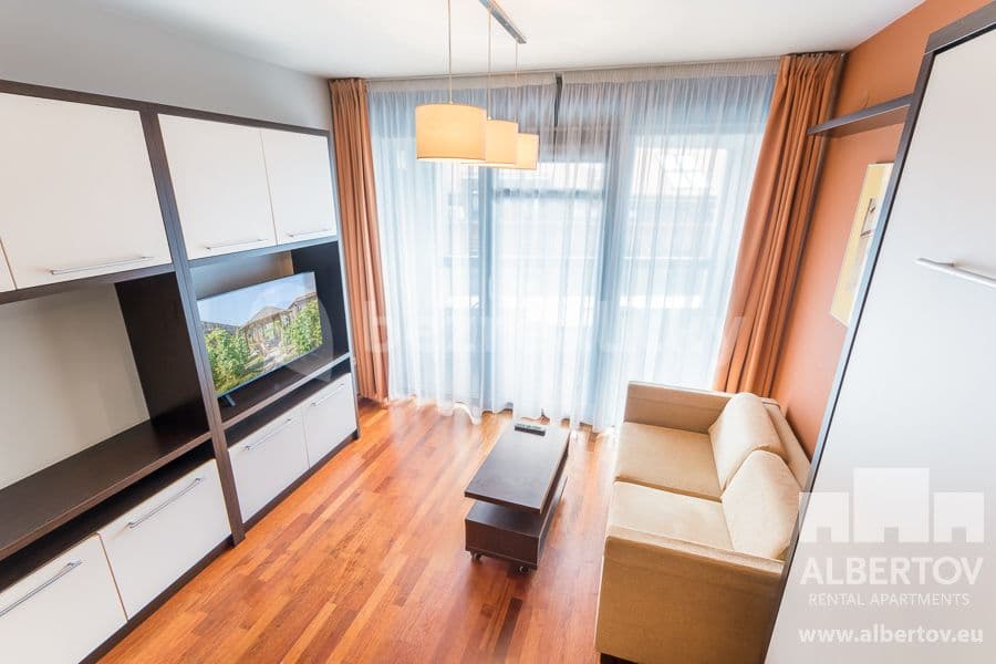 Pronájem bytu 1+kk 33 m², Horská, Praha, Praha Pronájem bytu 1+kk 33 m², Horská, Praha, Praha