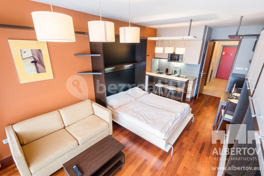 Pronájem bytu 1+kk 33 m², Horská, Praha, Praha Pronájem bytu 1+kk 33 m², Horská, Praha, Praha