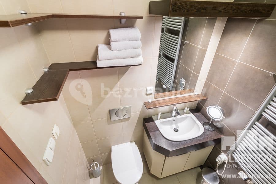 Pronájem bytu 1+kk 33 m², Horská, Praha, Praha Pronájem bytu 1+kk 33 m², Horská, Praha, Praha