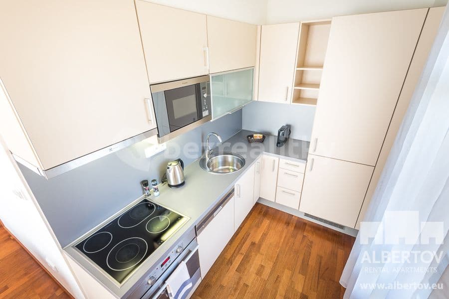 Pronájem bytu 2+kk 50 m², Horská, Praha, Praha Pronájem bytu 2+kk 50 m², Horská, Praha, Praha