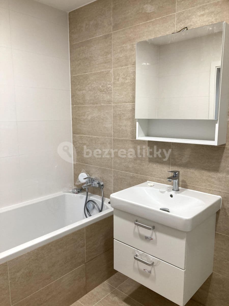 Pronájem bytu 3+kk 76 m², Na růžovém poli, Kladno, Středočeský kraj Pronájem bytu 3+kk 76 m², Na růžovém poli, Kladno, Středočeský kraj