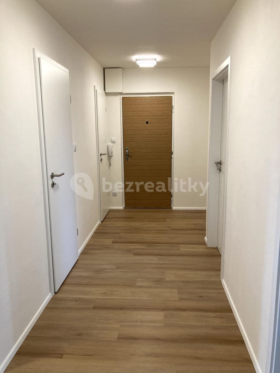 Pronájem bytu 3+kk 76 m², Na růžovém poli, Kladno, Středočeský kraj Pronájem bytu 3+kk 76 m², Na růžovém poli, Kladno, Středočeský kraj