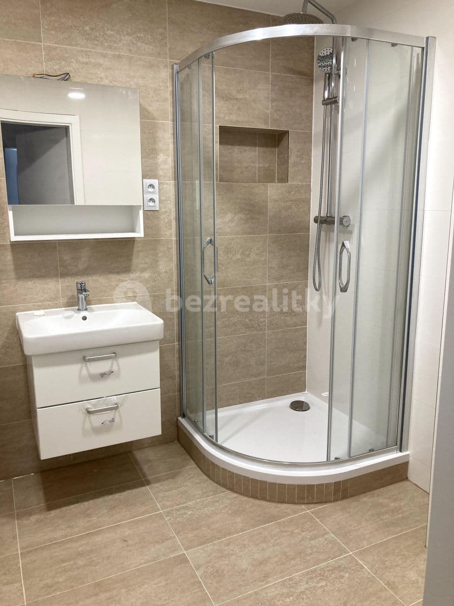 Pronájem bytu 3+kk 76 m², Na růžovém poli, Kladno, Středočeský kraj Pronájem bytu 3+kk 76 m², Na růžovém poli, Kladno, Středočeský kraj