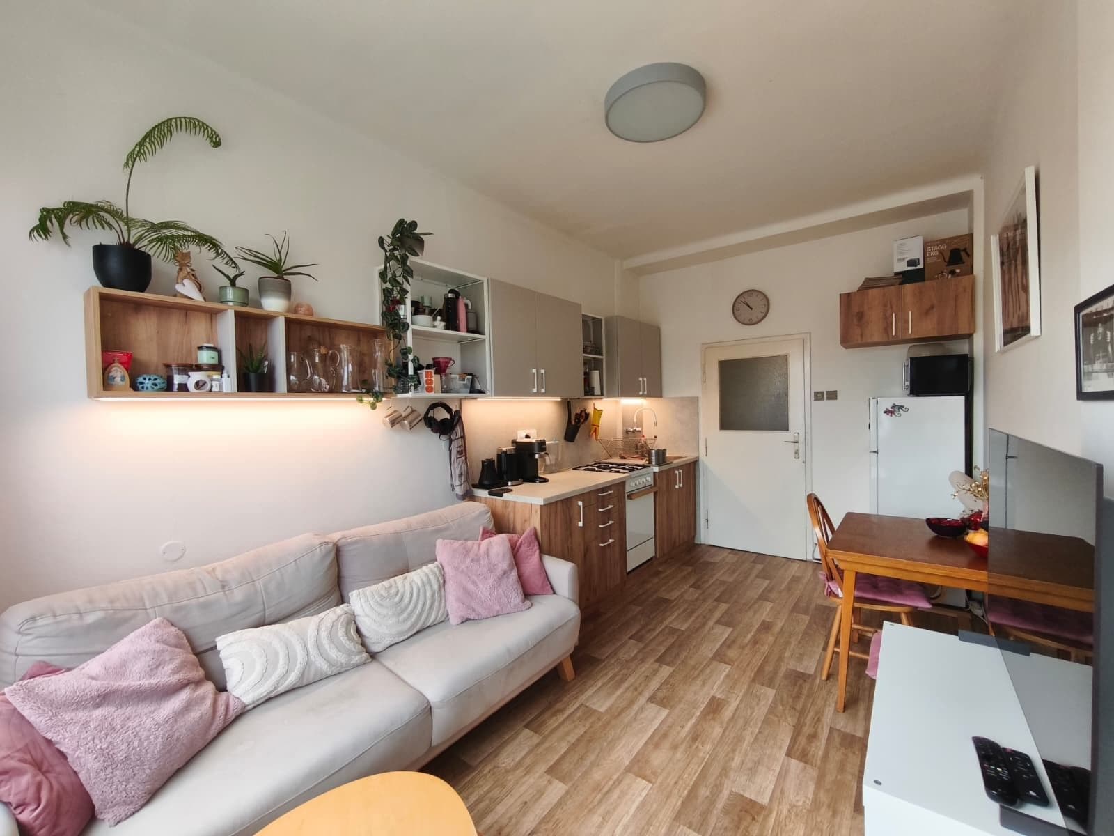 Pronájem bytu 2+kk 47 m², Dělnická, Praha, Praha Pronájem bytu 2+kk 47 m², Dělnická, Praha, Praha