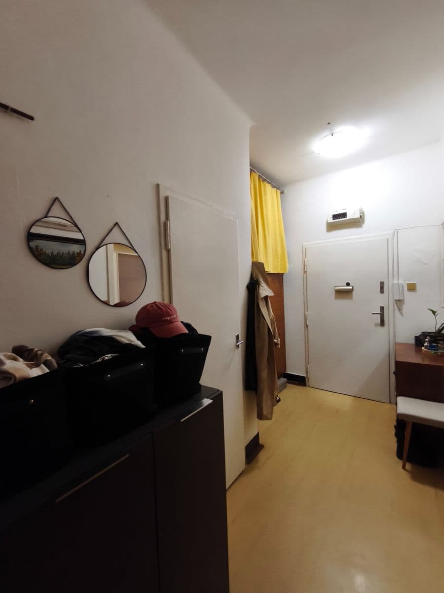 Pronájem bytu 2+kk 47 m², Dělnická, Praha, Praha Pronájem bytu 2+kk 47 m², Dělnická, Praha, Praha