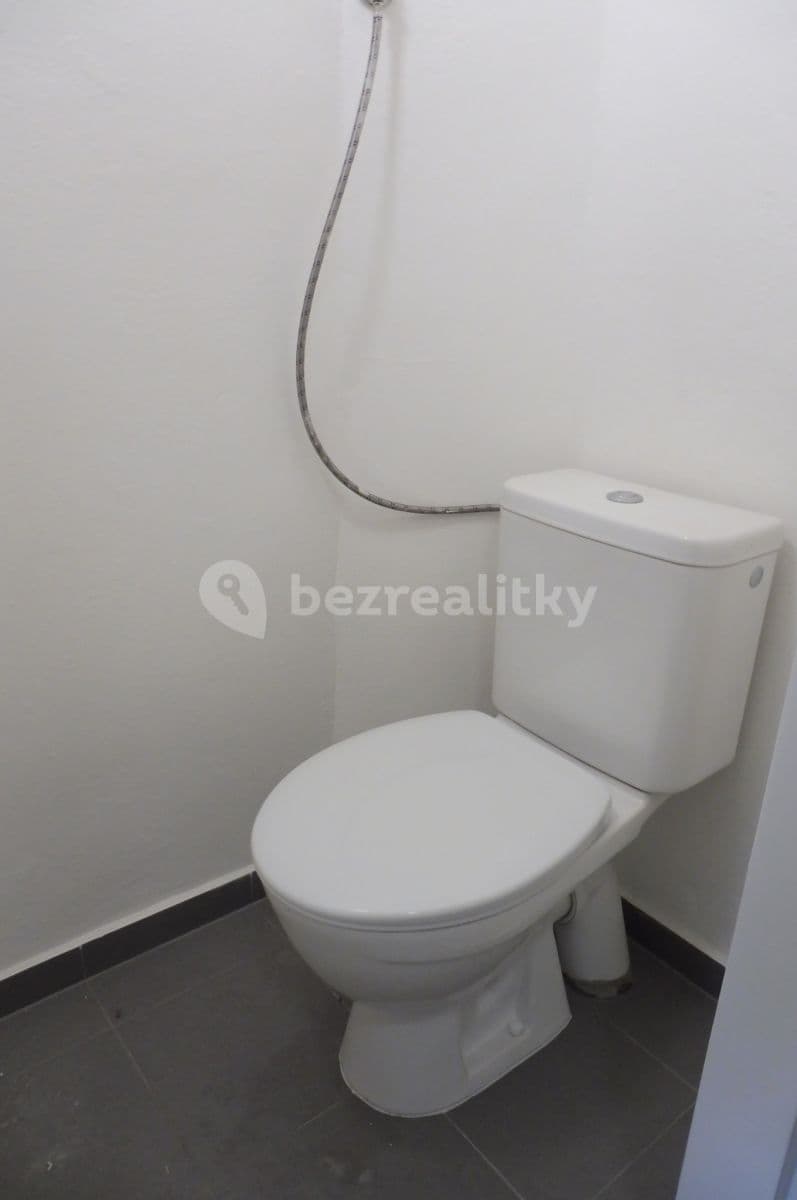 Pronájem bytu 1+1 40 m², Karáskovo náměstí, Brno, Jihomoravský kraj Pronájem bytu 1+1 40 m², Karáskovo náměstí, Brno, Jihomoravský kraj