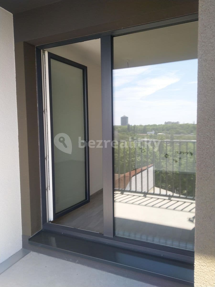 Pronájem bytu 1+kk 38 m², Olgy Havlové, Praha, Praha Pronájem bytu 1+kk 38 m², Olgy Havlové, Praha, Praha