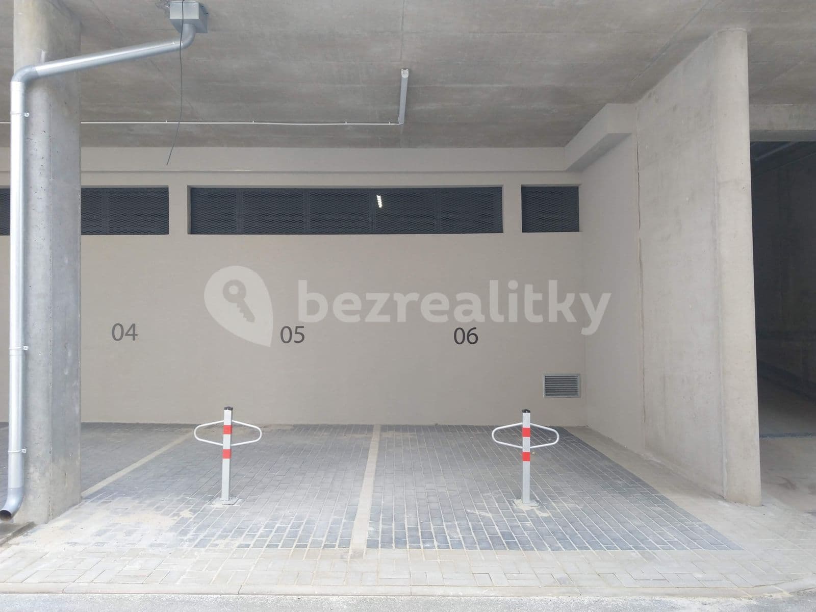 Pronájem bytu 1+kk 38 m², Olgy Havlové, Praha, Praha Pronájem bytu 1+kk 38 m², Olgy Havlové, Praha, Praha