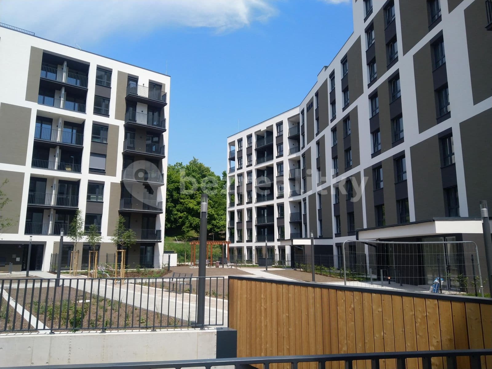 Pronájem bytu 1+kk 38 m², Olgy Havlové, Praha, Praha Pronájem bytu 1+kk 38 m², Olgy Havlové, Praha, Praha