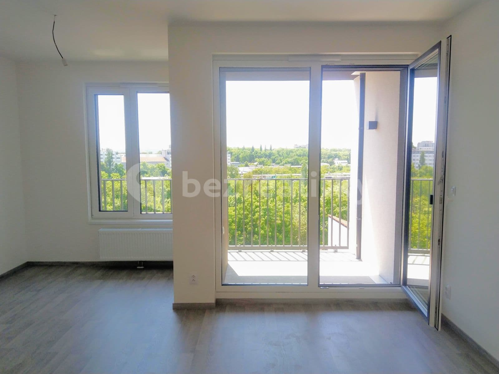 Pronájem bytu 1+kk 38 m², Olgy Havlové, Praha, Praha Pronájem bytu 1+kk 38 m², Olgy Havlové, Praha, Praha