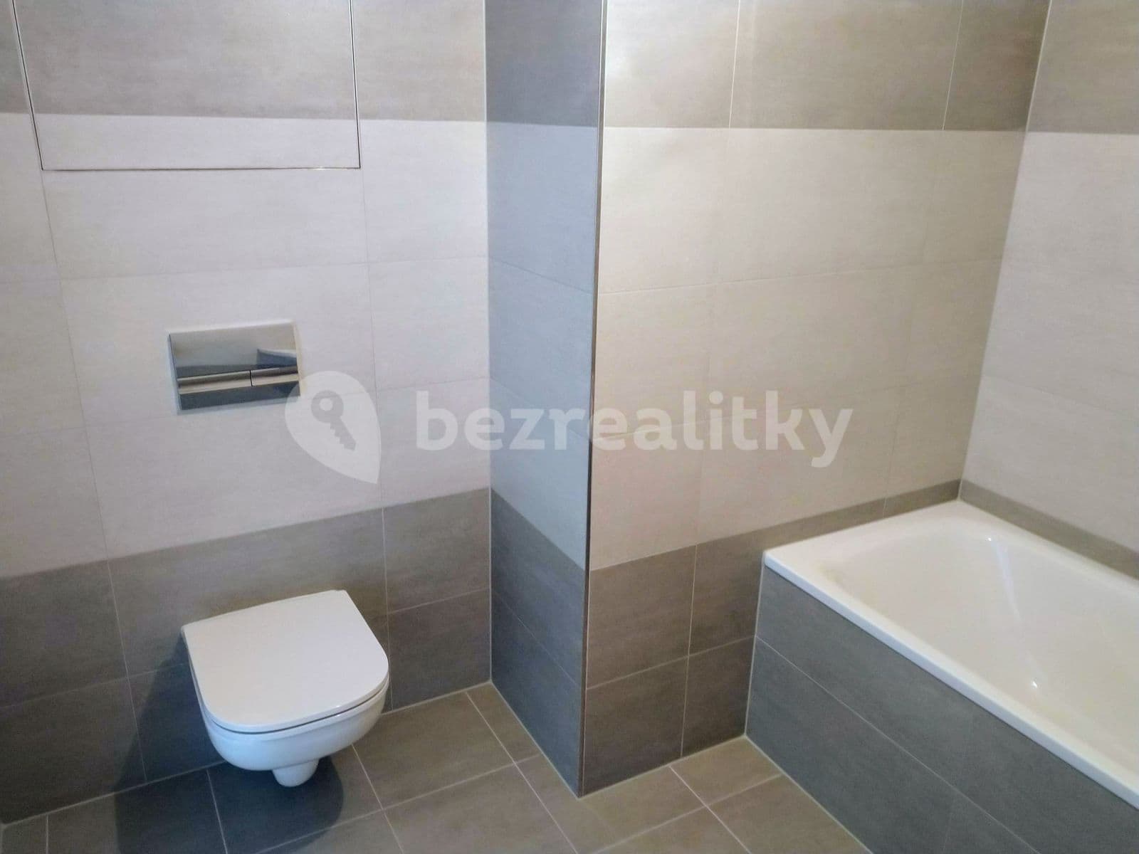 Pronájem bytu 1+kk 38 m², Olgy Havlové, Praha, Praha Pronájem bytu 1+kk 38 m², Olgy Havlové, Praha, Praha